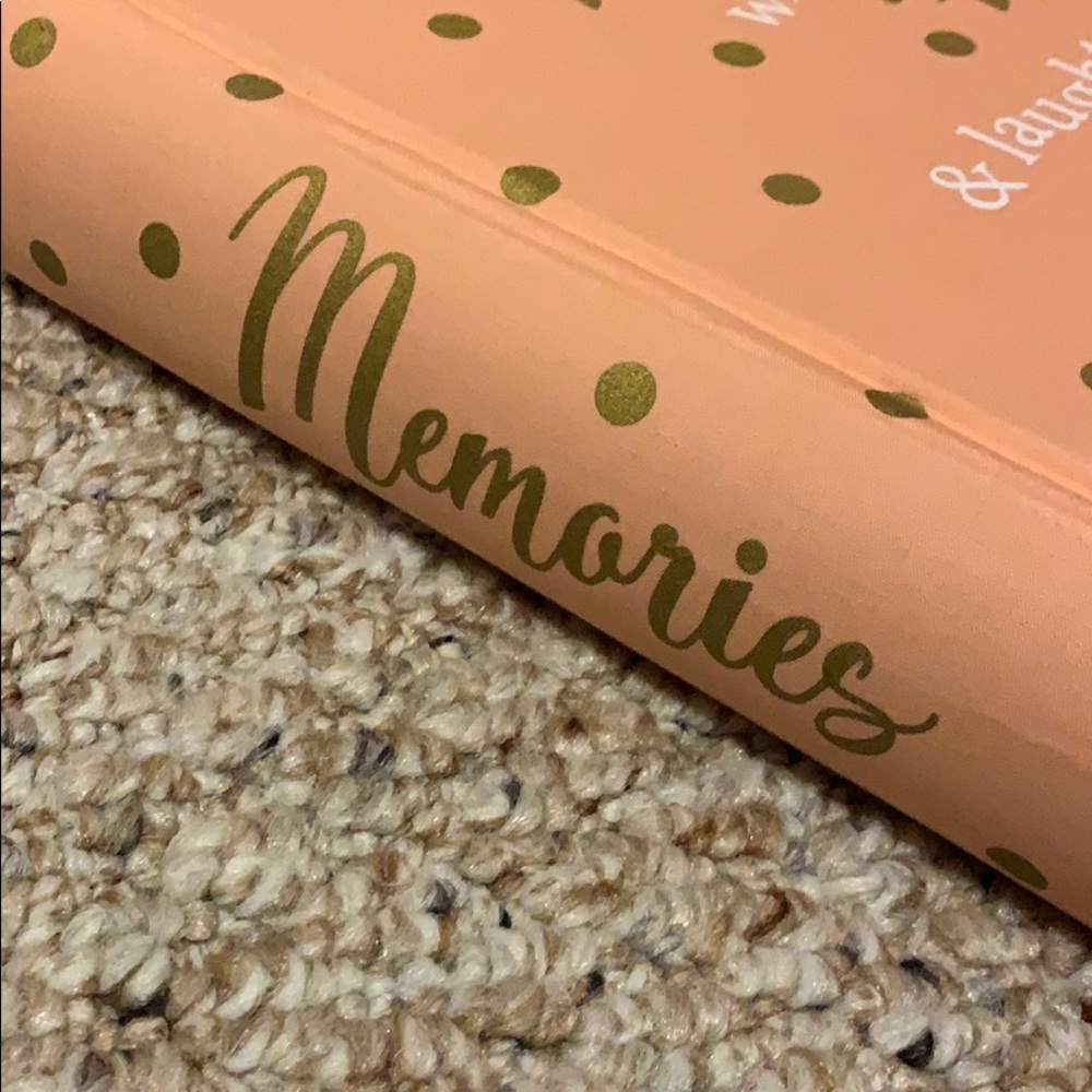 Free with Purchase Memories Photo Album - Picture 2 of 5